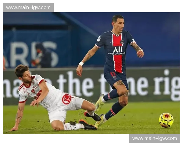 法甲中游球队攻防转换节奏加快 跑动距离统计同比上升 法甲中游球队攻防转换节奏加快 跑动距离统计同比上升